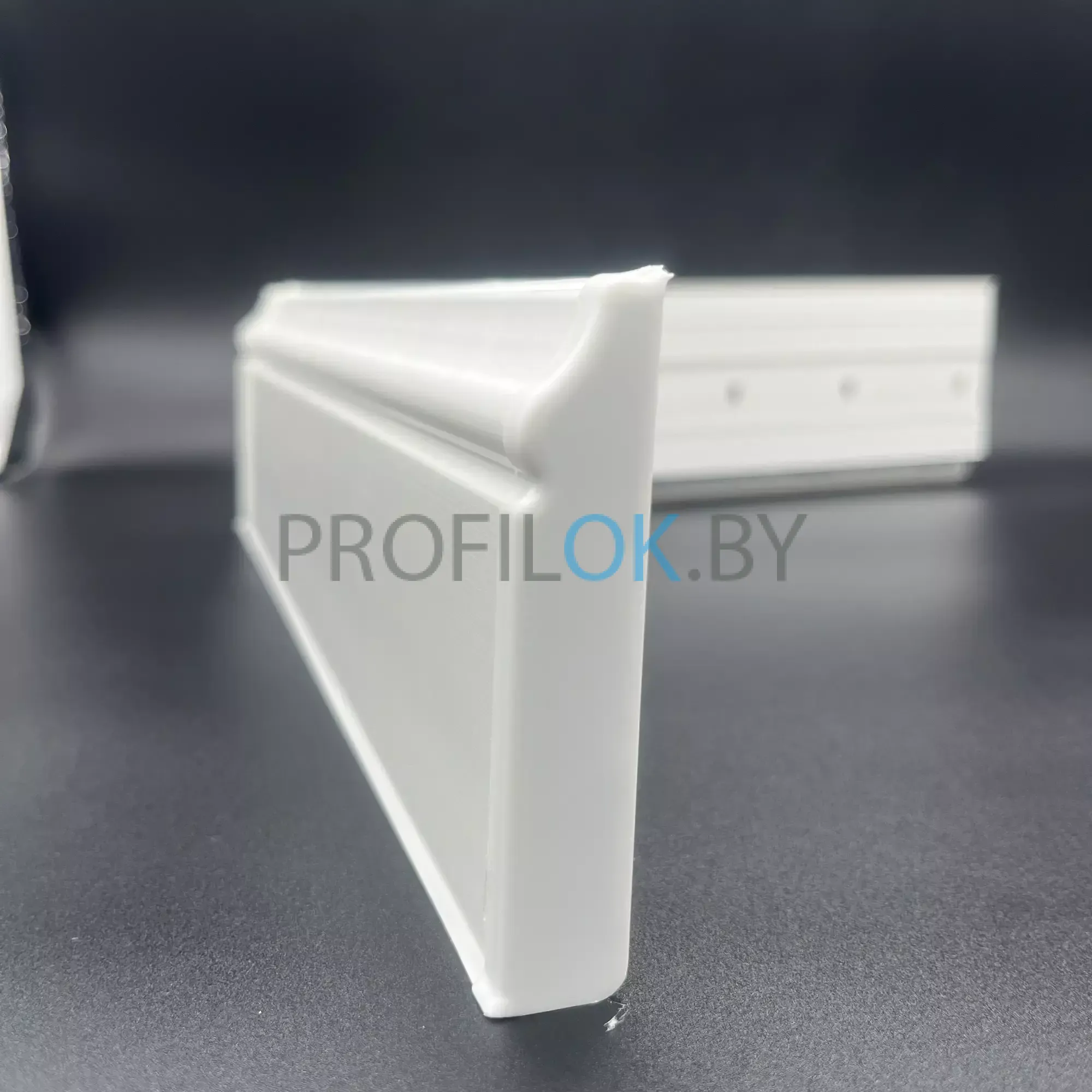 Плинтус напольный Идеал Дюра фигурный 001 Белый 80x15x2200 мм