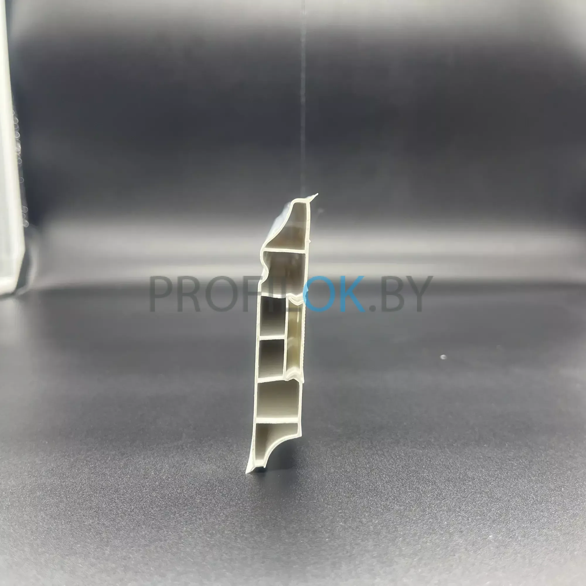 Плинтус напольный Идеал Дюра фигурный 001 Белый 80x15x2200 мм